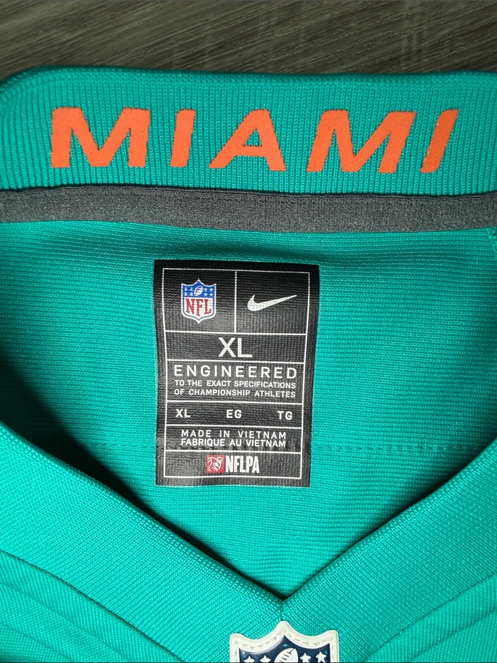 Boys Nike Tyreek Hill Dolphins #10 NFL Football Jersey - Picture 2 of 10